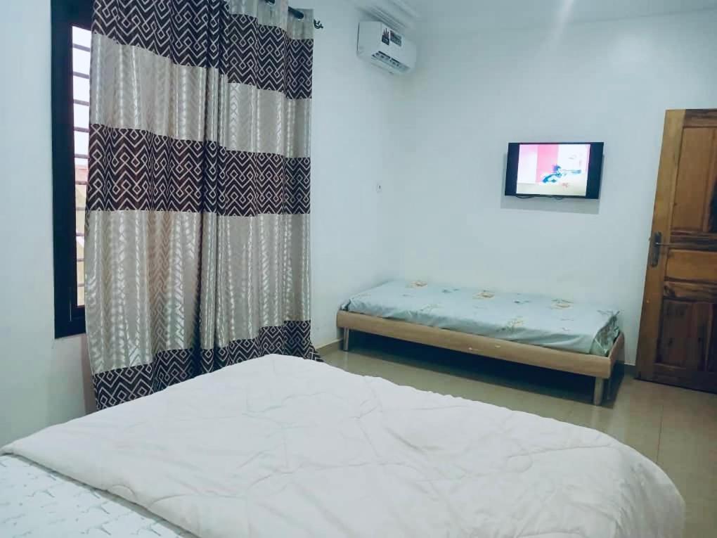 Mb Properties - Brufut Garden Apartments Екстериор снимка