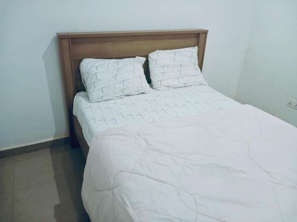Mb Properties - Brufut Garden Apartments Екстериор снимка