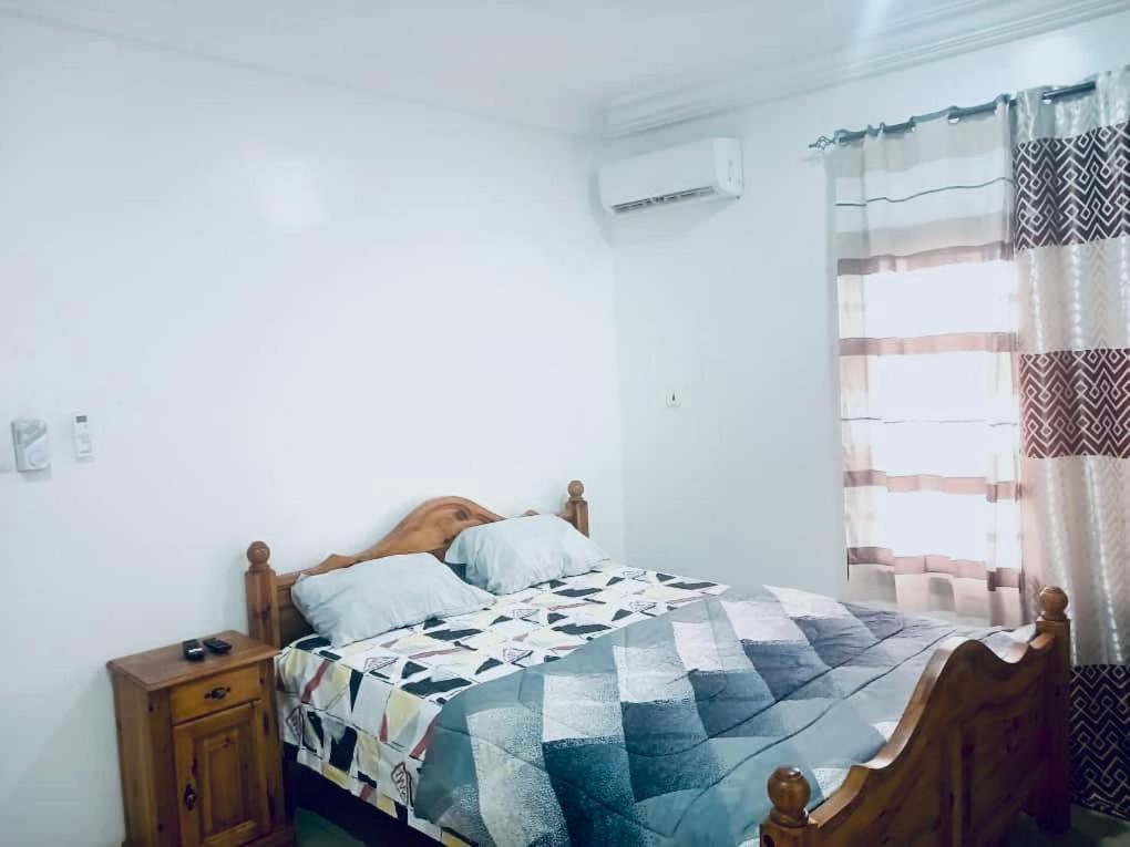 Mb Properties - Brufut Garden Apartments Екстериор снимка
