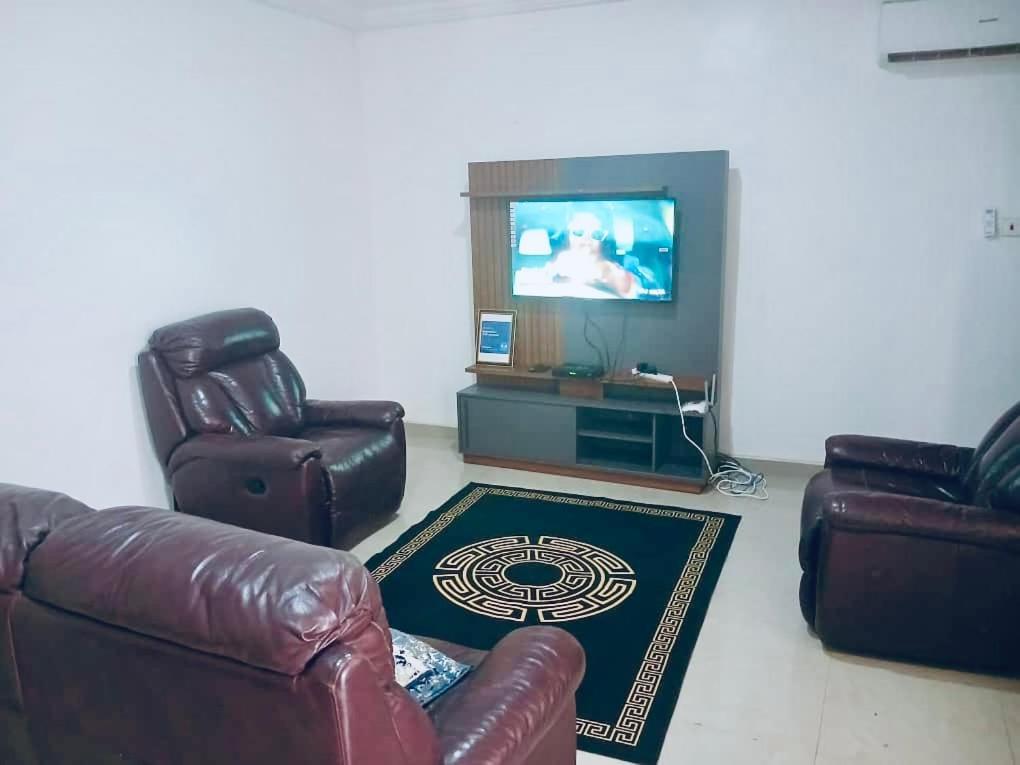 Mb Properties - Brufut Garden Apartments Екстериор снимка